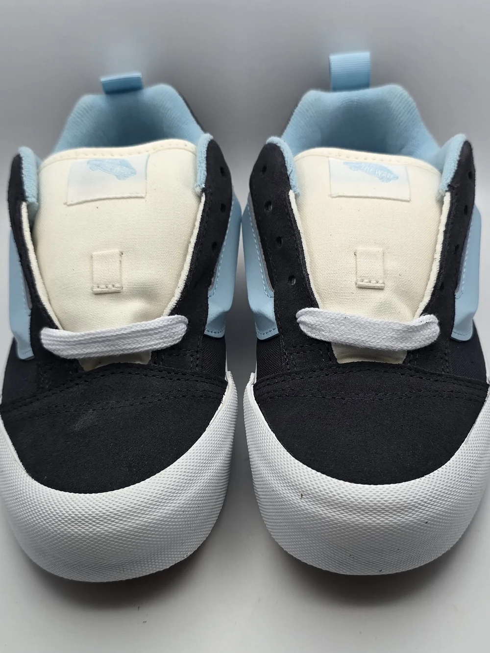 Vans youth low